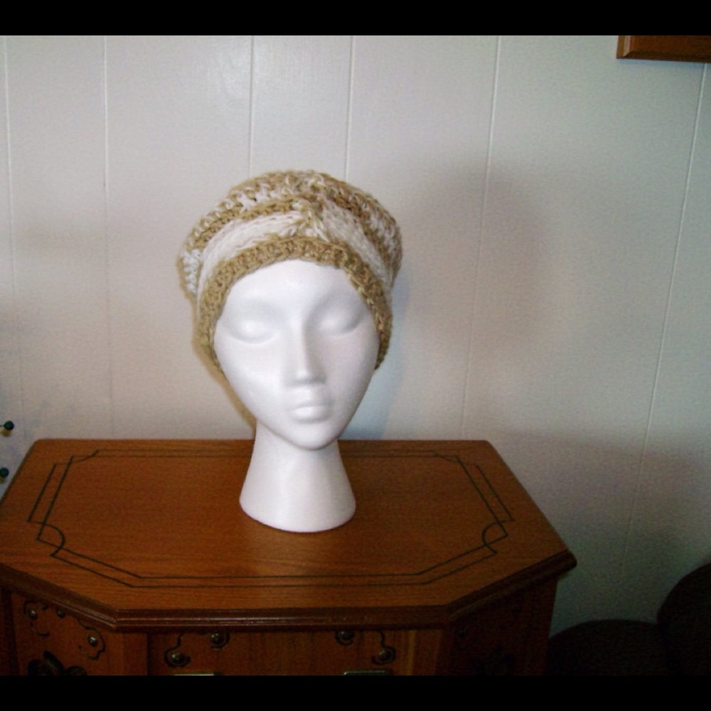 New ladies or teenagers hat
